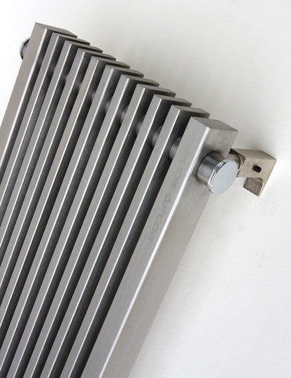 CADENCE W RADIATOR - HT. 59"-91"